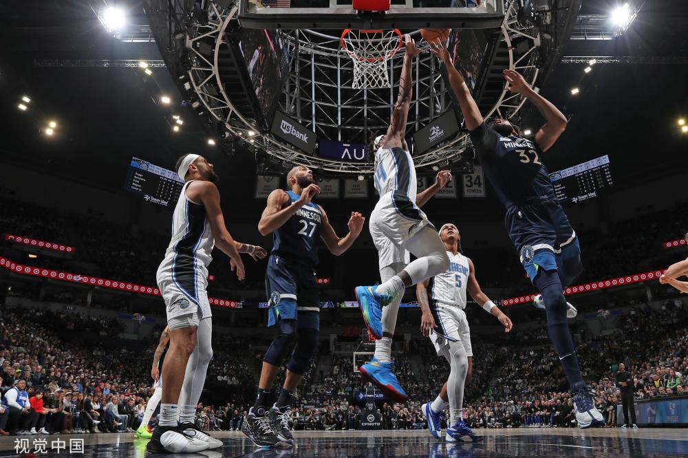 在与英格兰 在与英格兰